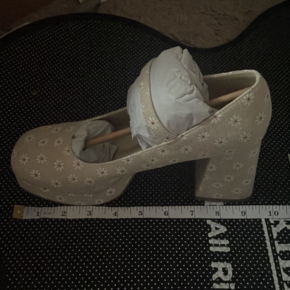 Madden Girl Floral Mary Jane Platform Heels - Picture 7 of 7